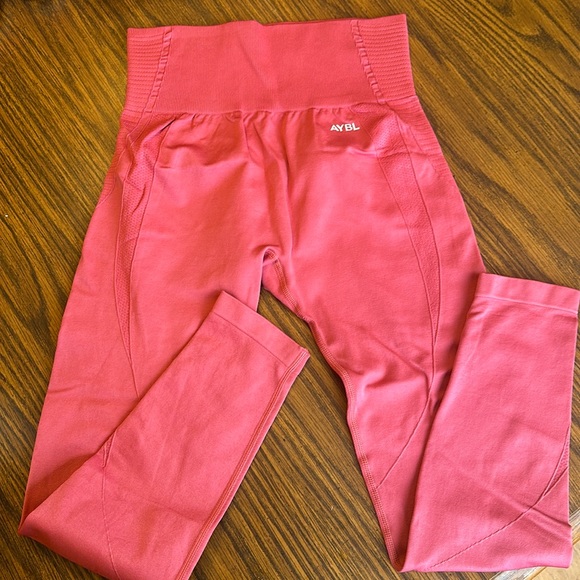 AYBL balance V2 seamless legging dusty rose medium like new - Picture 7 of 7